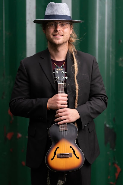 profile picture of Ukulele Vagabond - Ukulele Tutor profile picture