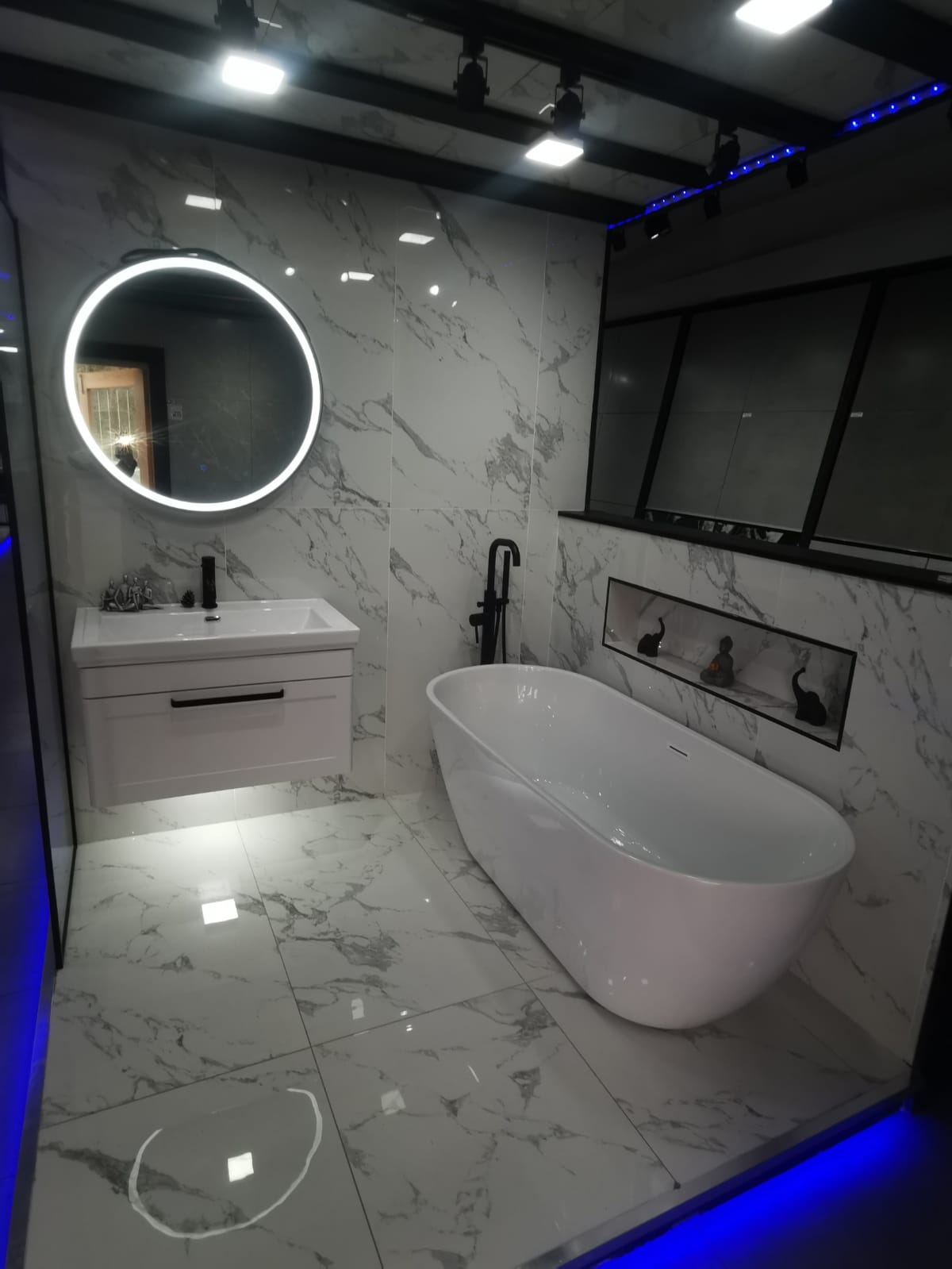 profile picture of Himalaya Tiles and Bathroom profile picture