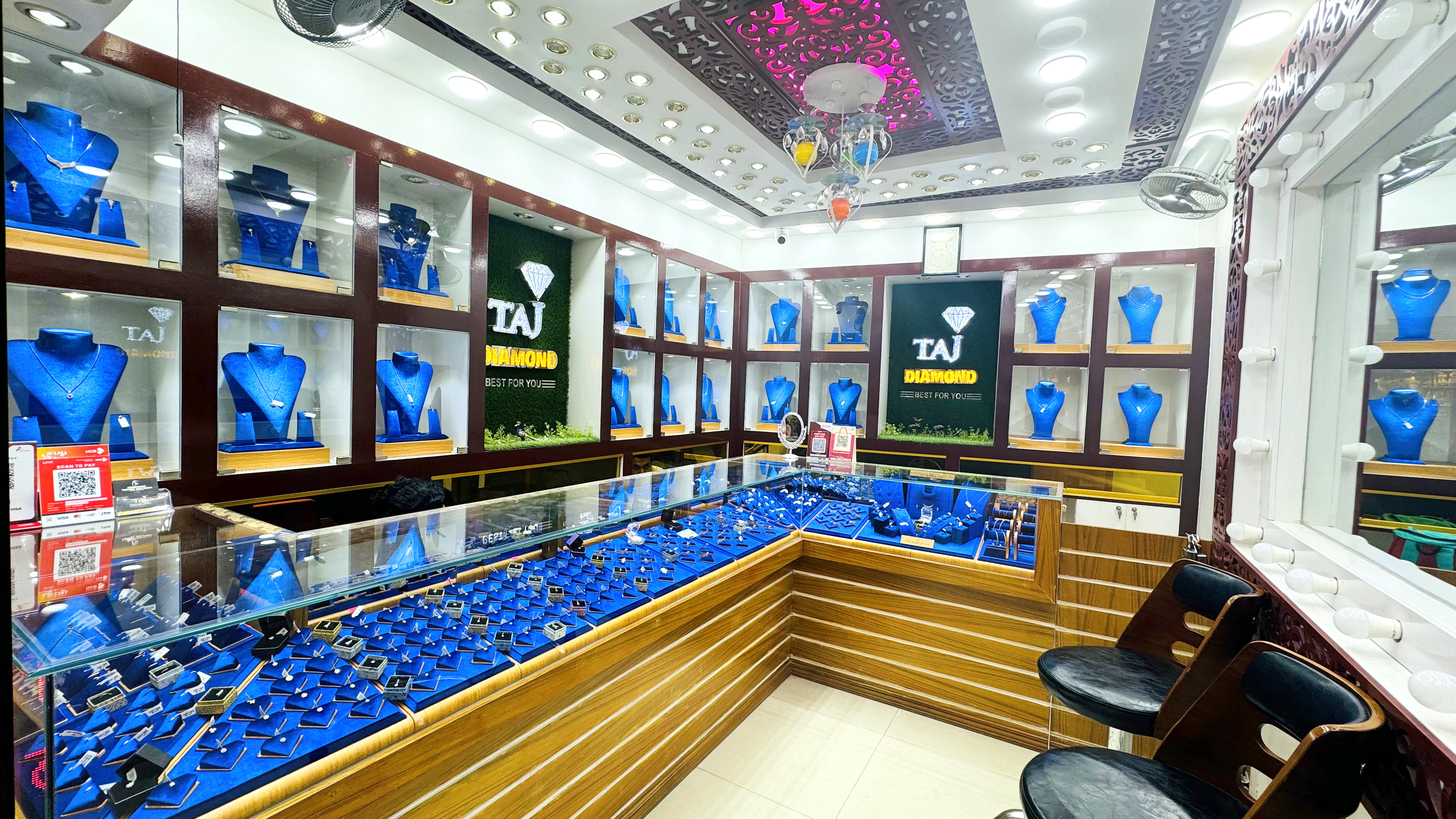 profile picture of TAJ DIAMOND