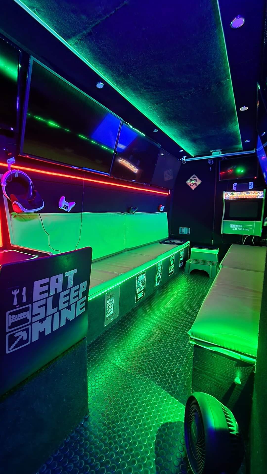 profile picture of StreetSide Gaming Bus