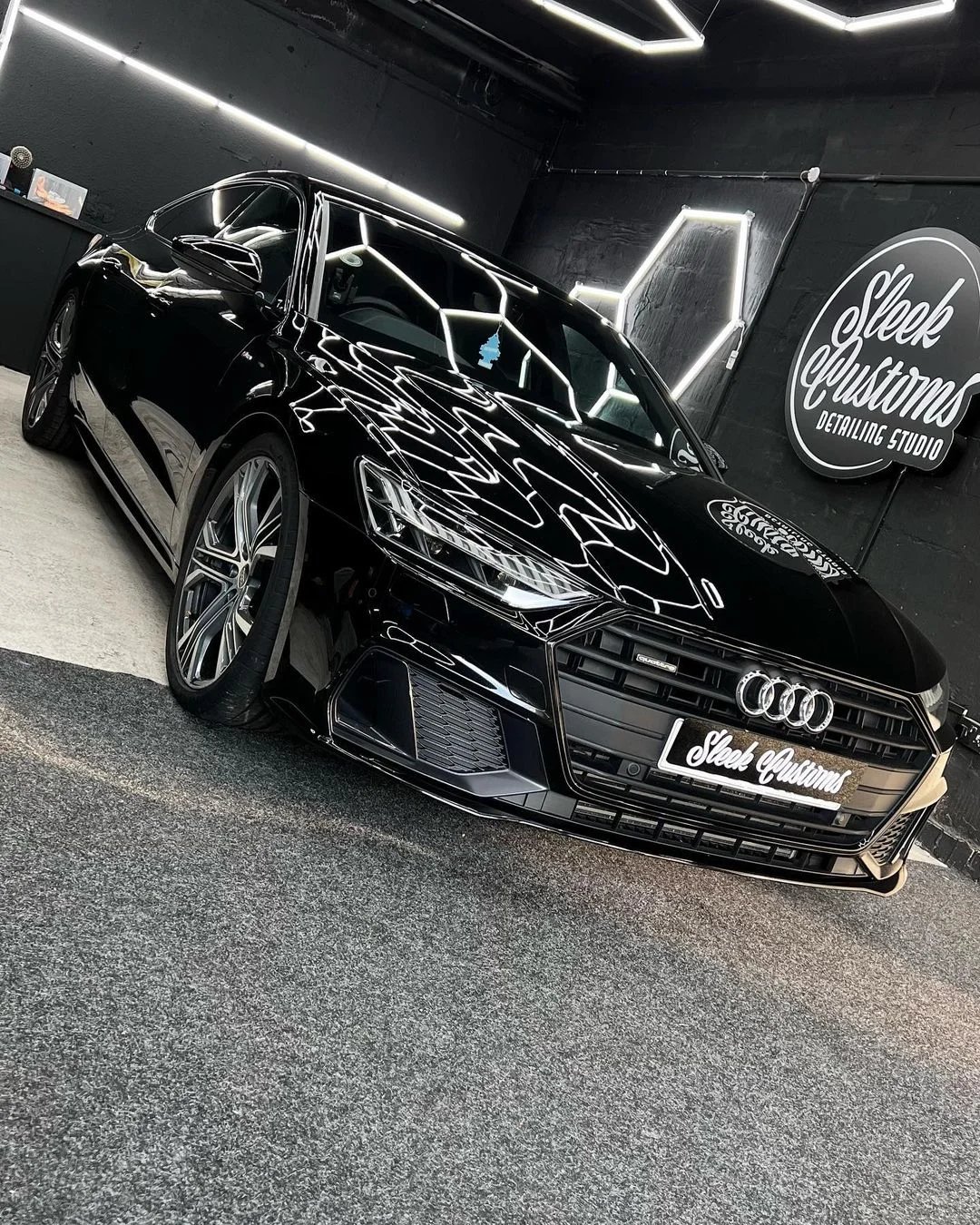 profile picture of Car Detailing 𝓢𝓵𝓮𝓮𝓴 𝓒𝓾𝓼𝓽𝓸𝓶𝓼 🚗🫧 Car cleaning | Paint protection film | Car polishing