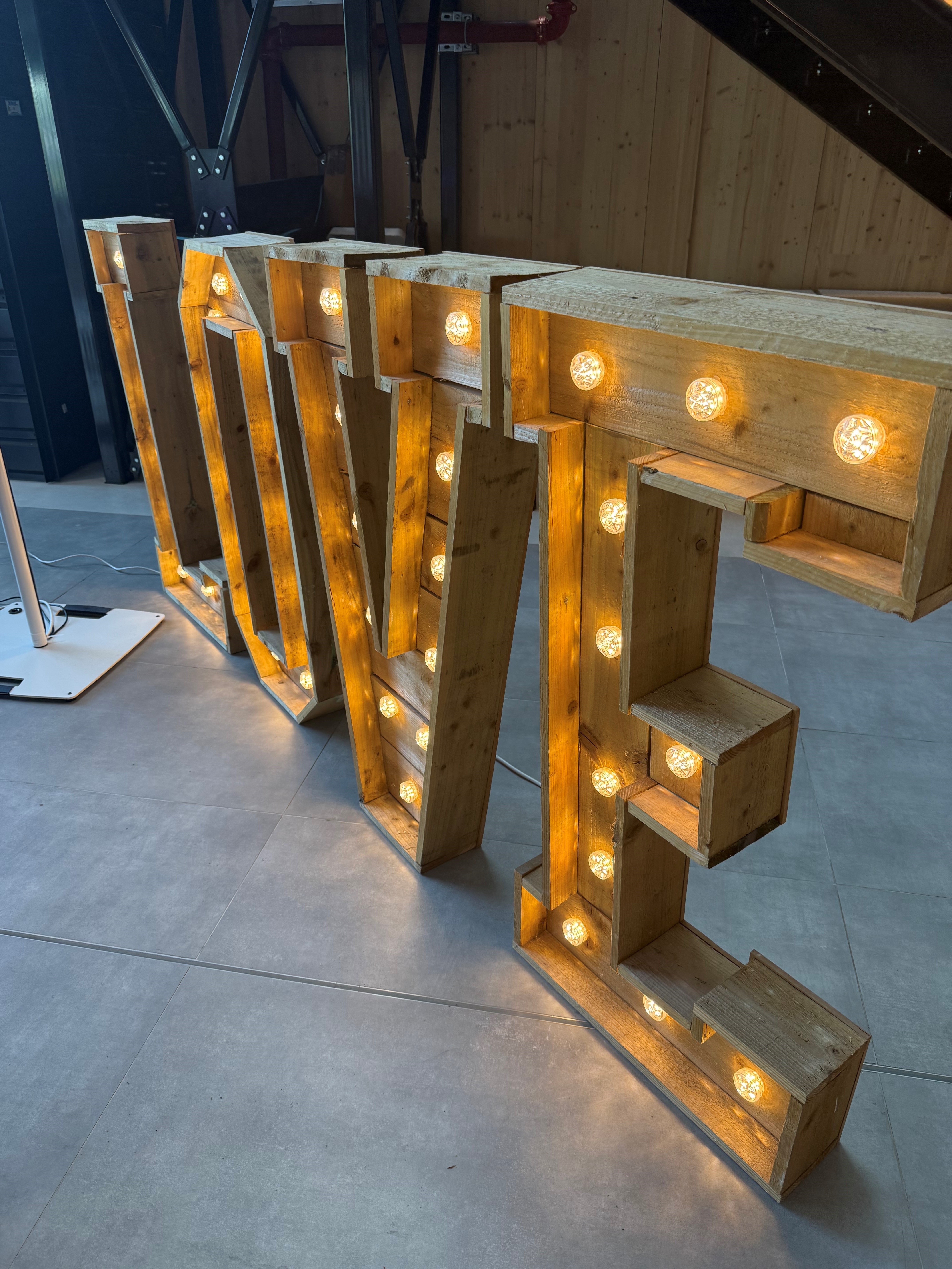 profile picture of AURA Wedding DJs