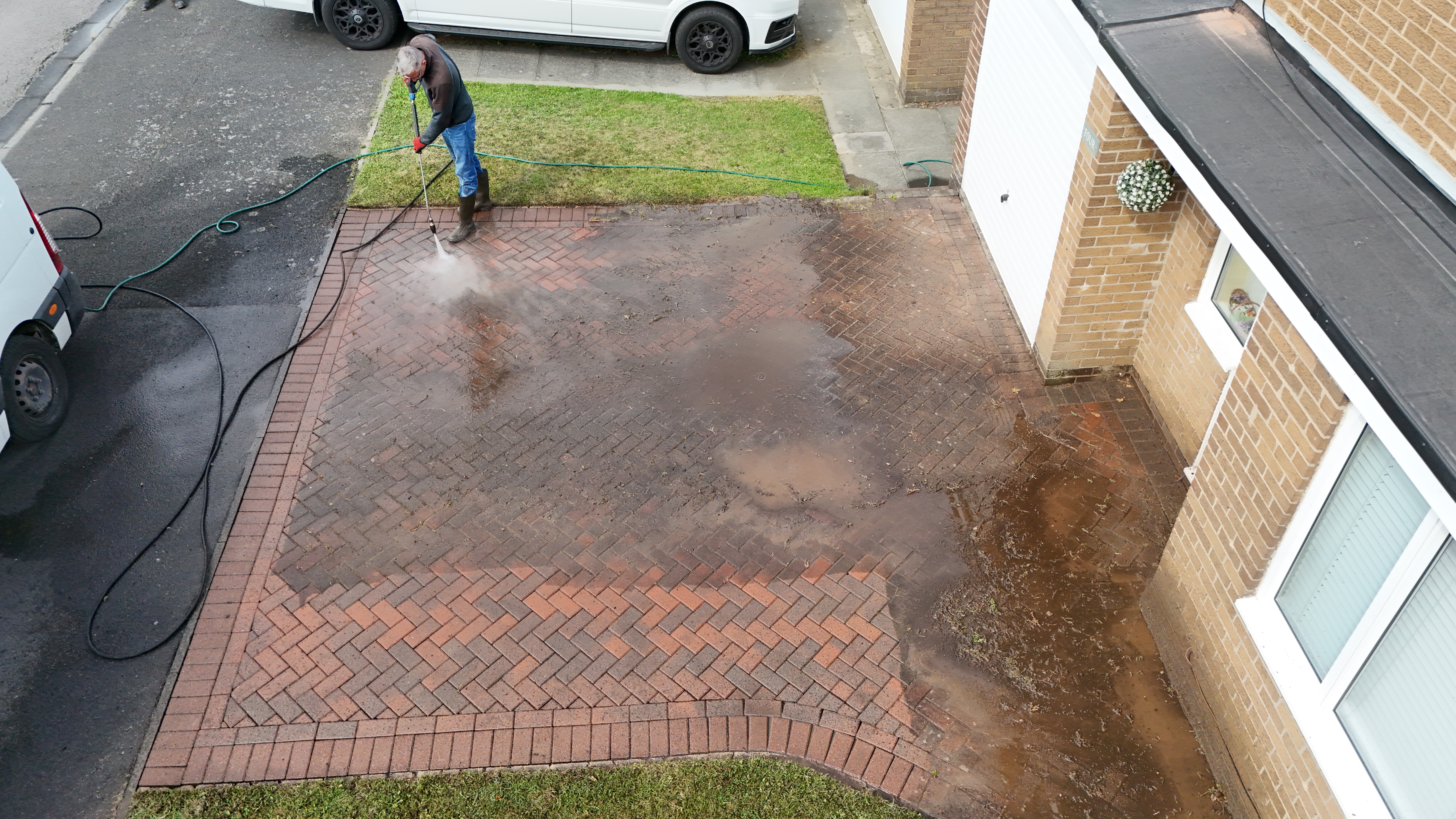 profile picture of DMK Cleaning Solutions Ltd profile picture