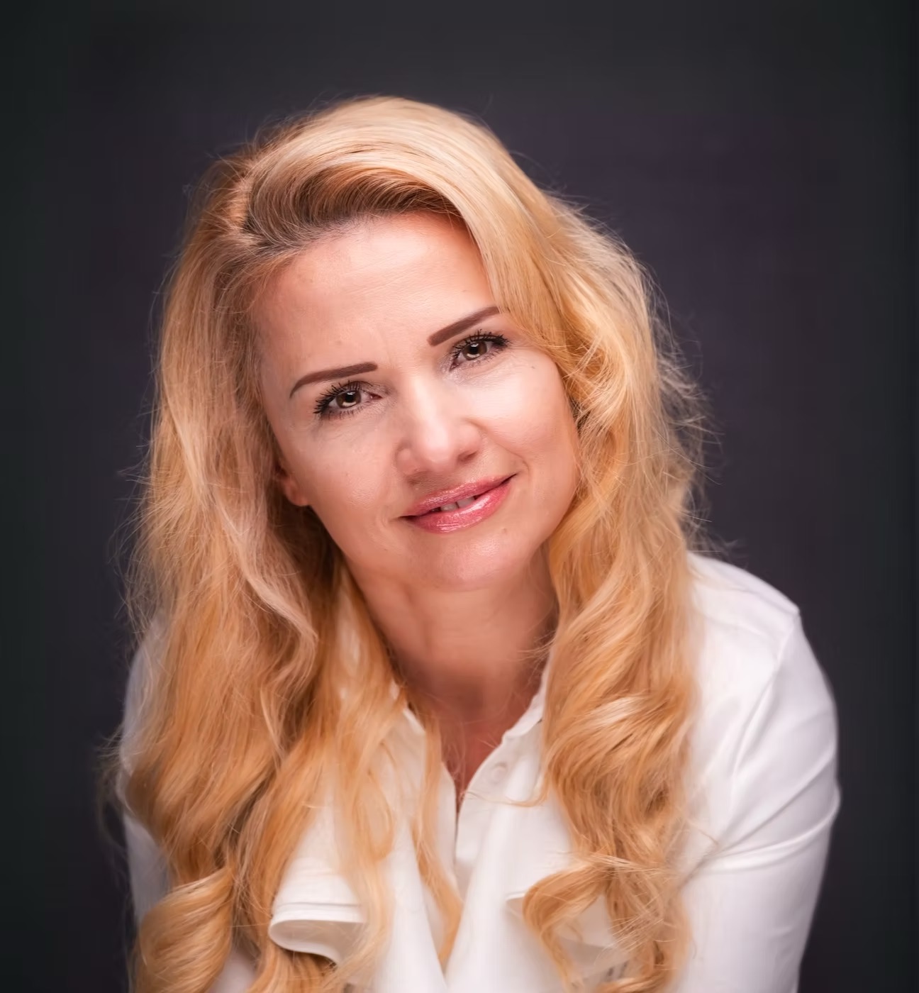 profile picture of Hypnotherapy with Lana profile picture