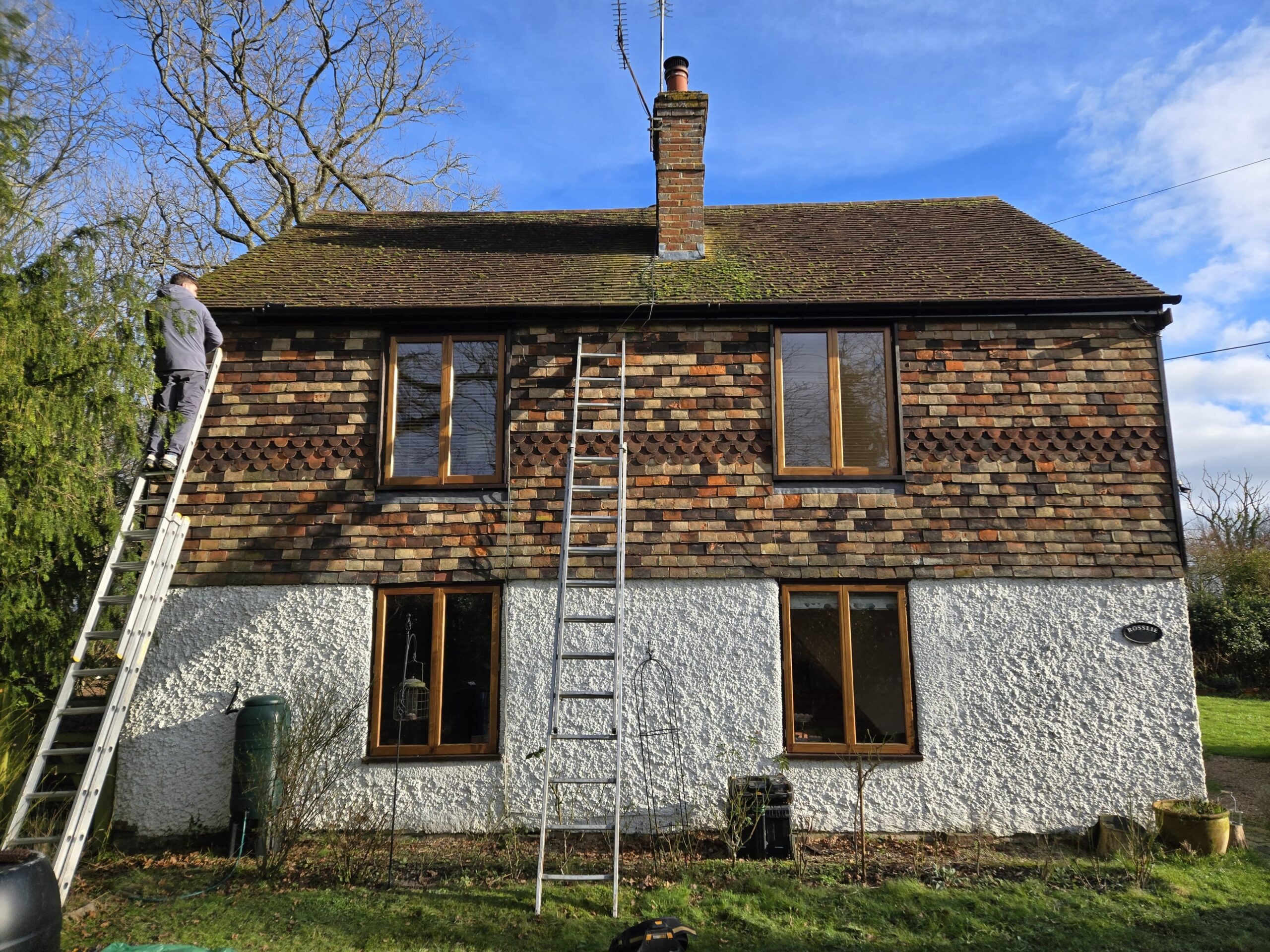 profile picture of RW Roofing & Property Services