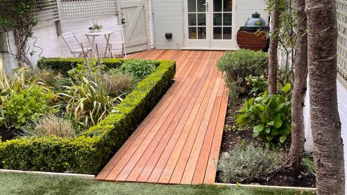 Bee's Knees Gardening & Landscaping